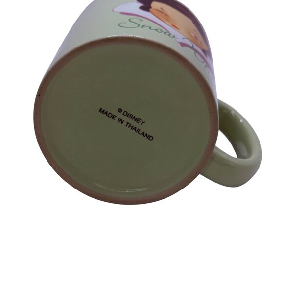 Disney Snow White Ceramic Coffee Mug Cup Winking Face Brains Beauty Charm - Picture 5 of 5